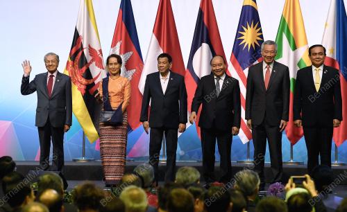 SGP10_13112018_OPENING_ASEAN_SUMMIT