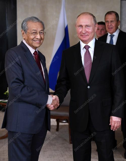 SGP12_13112018_MAHATHIR_PUTIN