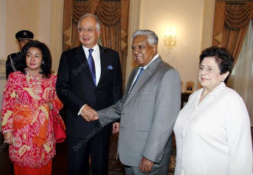 MOHD NAJIB TUN ABDUL RAZAK