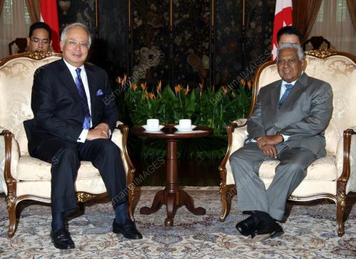 MOHD NAJIB TUN ABDUL RAZAK