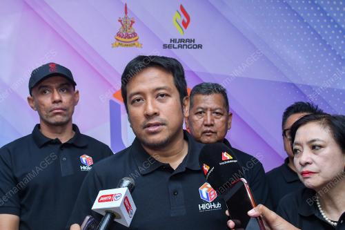 MOHD NAJWAN HALIMI