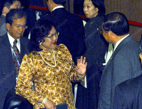 SH01_18102001_RAFIDAH_APEC