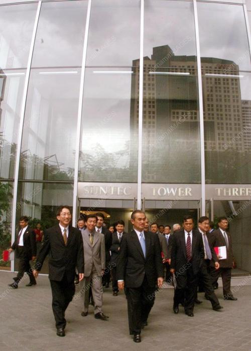 SIN05-09_02_--2001_SUNTEC_19012016