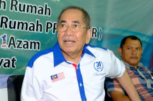DATUK SERI DR WAN JUNAIDI TUANKU JAAFAR