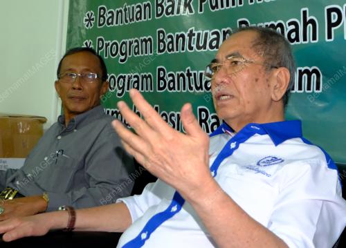 DATUK SERI DR WAN JUNAIDI TUANKU JAAFAR