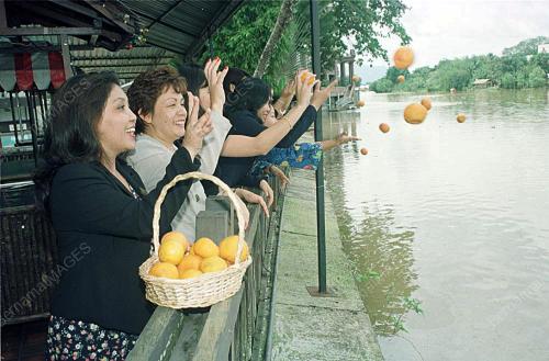 SK01-06_02_2001_ORANGE_BLESSING_19012016