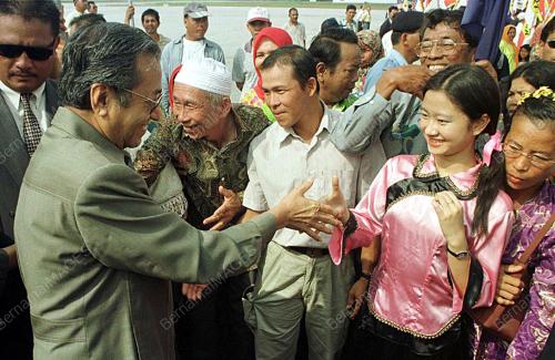 SK01-23_02_2001_PM-LAWATAN_19012016