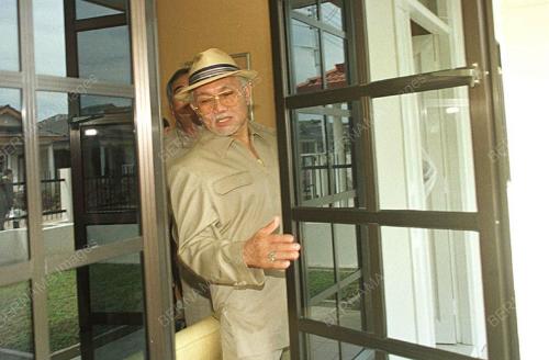 TAIB MAHMUD