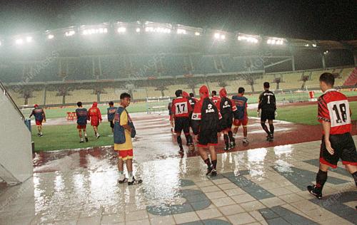 SK01-23_07_2000_BOLA-HUJAN_11012016