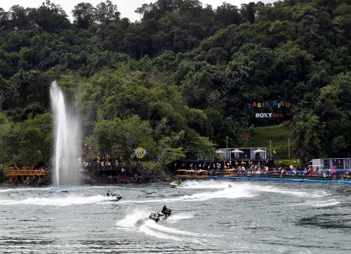 TASIK BIRU