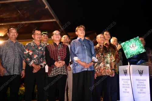 TAN SRI ABANG JOHARI TUN OPENG