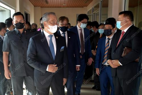 TAN SRI MUHYIDDIN YASSIN