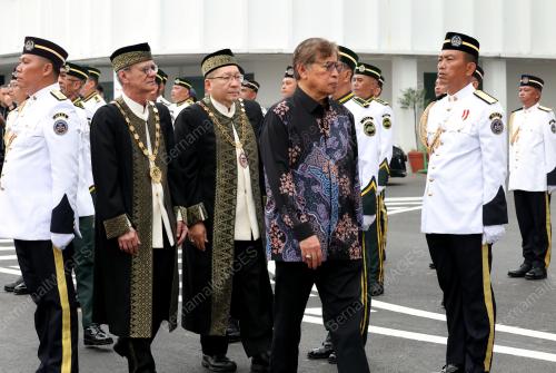 TAN SRI ABANG JOHARI TUN OPENG