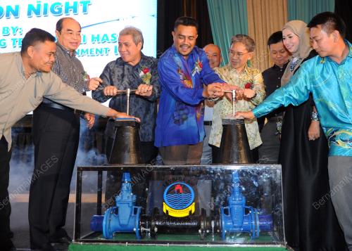 SK01_01112014_AIR_KUCHING