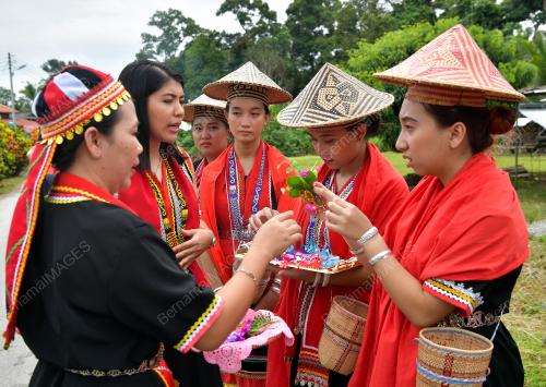 SK01_02062019_GADIS_GAWAI