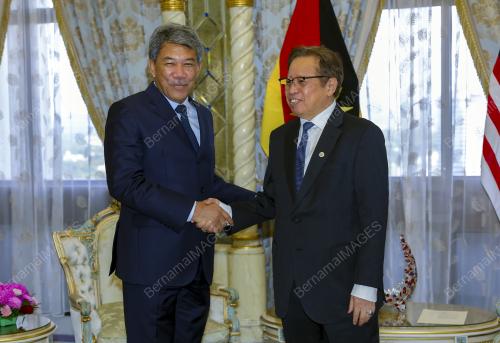 TAN SRI ABANG JOHARI TUN OPENG