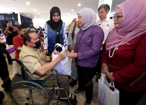 DATUK SERI NANCY SHUKRI
