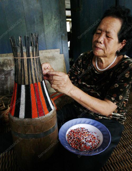 TOPI BIDAYUH