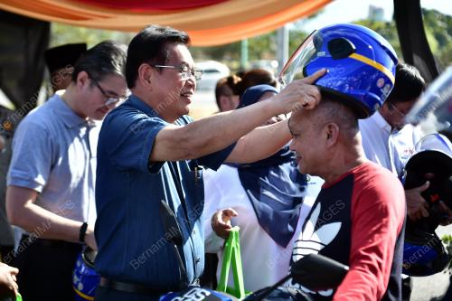 DATUK LEE KIM SHIN