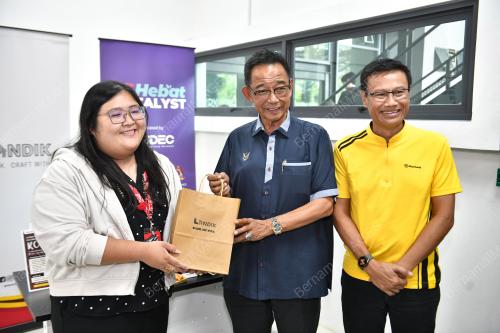 DATUK SERI ABDUL KARIM RAHMAN HAMZAH