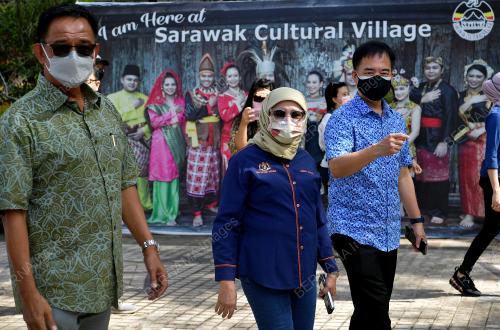 DATUK SERI NANCY SHUKRI