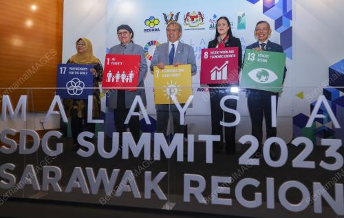 TAN SRI ABANG JOHARI TUN OPENG