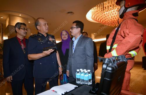 DATUK SERI ROSLI AB RAHMAN