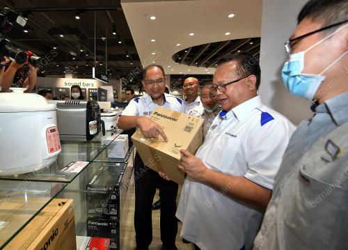 DATUK ALEXANDER NANTA LINGGI