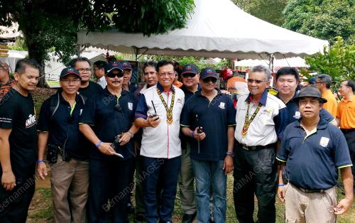 SK01_04122014_SARES-FLOOD
