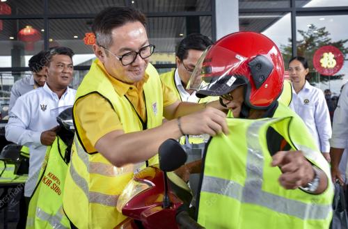KEMPEN KESELAMATAN JALAN RAYA