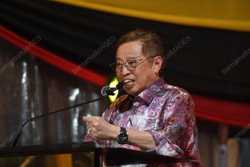 TAN SRI ABANG JOHARI TUN OPENG
