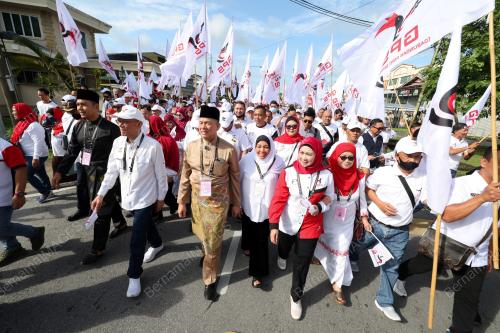 DATUK SERI FADILLAH YUSOF