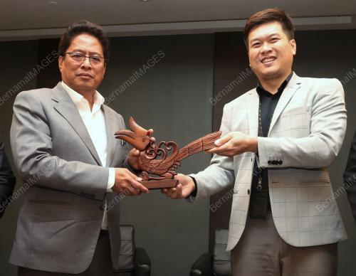 TAN SRI AZAM BAKI