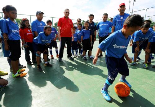 SK01_06042014_KARNIVAL_BELIA