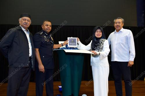TAN SRI AYOB KHAN MYDIN PITCHAY
