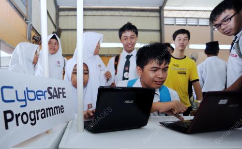 SK01_06072012_CYBERSAFE