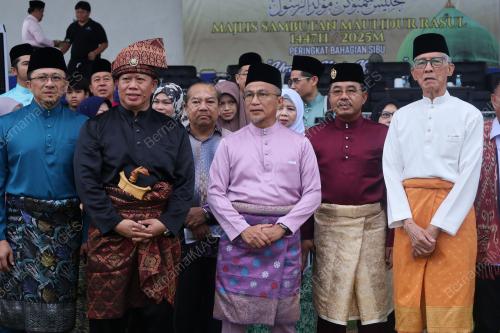 DATUK DR ANNUAR RAPAEE