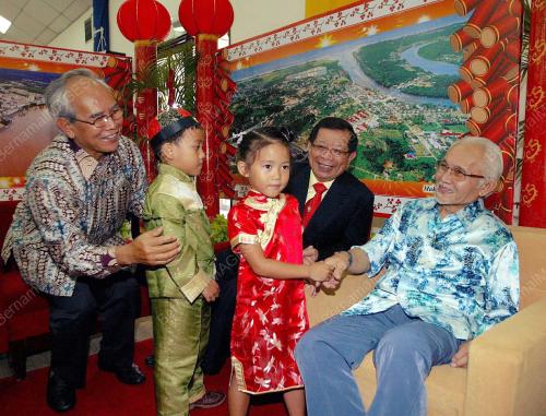 ABDUL TAIB MAHMUD