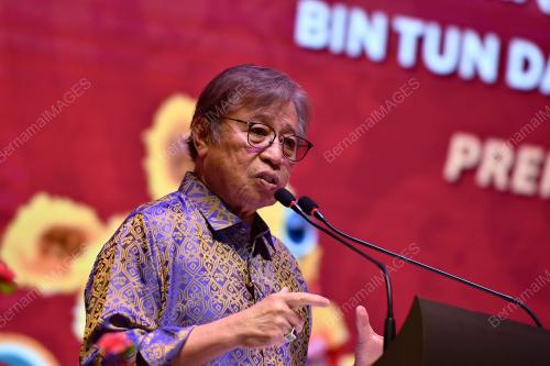 TAN SRI ABANG JOHARI TUN OPENG