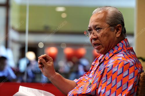 TAN SRI ANNUAR MUSA