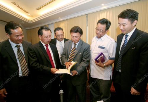 TAN SRI WILLIAM MAWAN