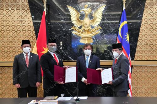 DATUK PATINGGI ABANG JOHARI TUN OPENG