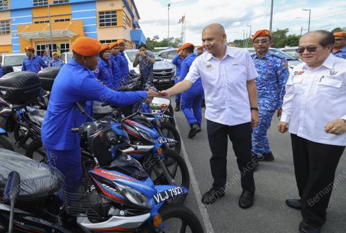 DATUK ARMIZAN MOHD ALI