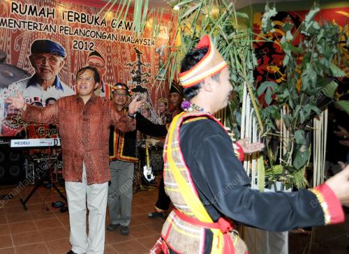 SK01_09062012_GAWAI_DAYAK