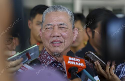 DATUK SERI FADILLAH YUSOF