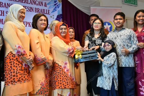 SK01_09112017_SABATI_BRAILLE