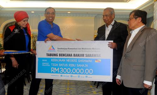 SK01_11032016_TABUNG_BENCANA