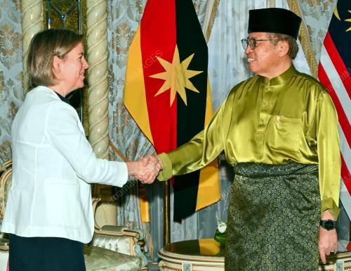 TAN SRI ABANG JOHARI TUN OPENG