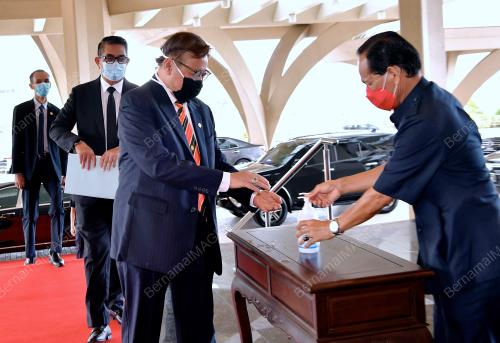 DATUK PATINGGI ABANG JOHARI TUN OPENG