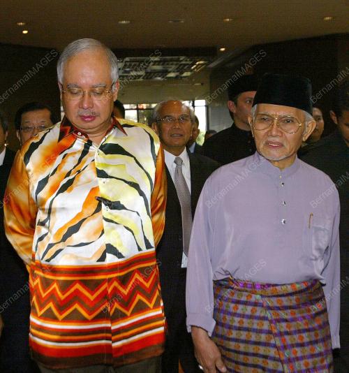 MOHD NAJIB TUN ABDUL RAZAK